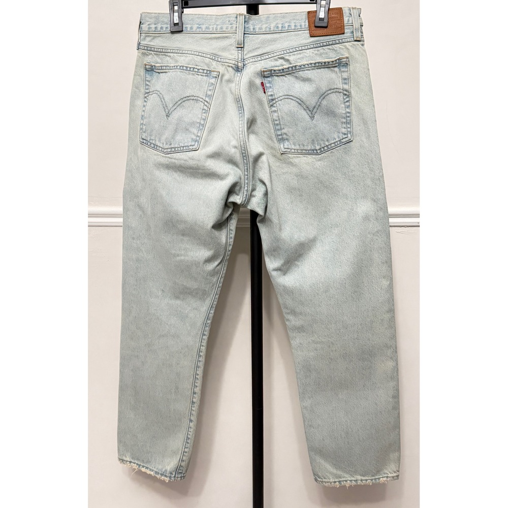 Levis Premium Wedgie Straight Distressed Light Wash Jeans 32x28 34964-0121 - Picture 3 of 16